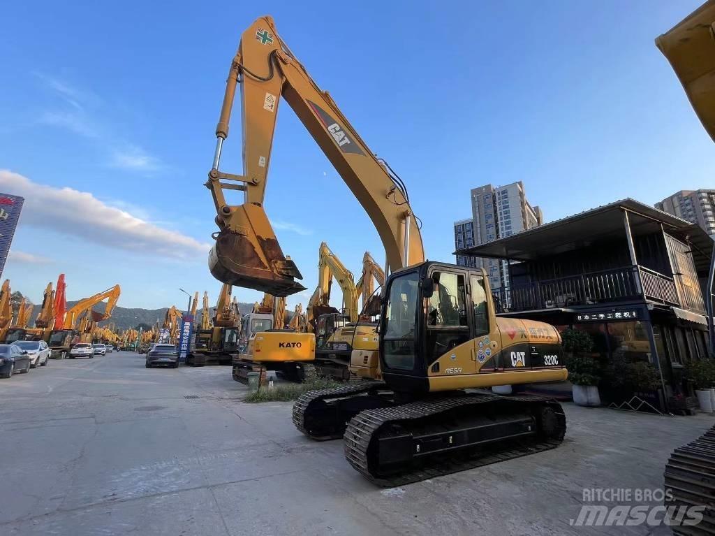 CAT 320C Vidutinės galios ekskavatoriai 7-12 t