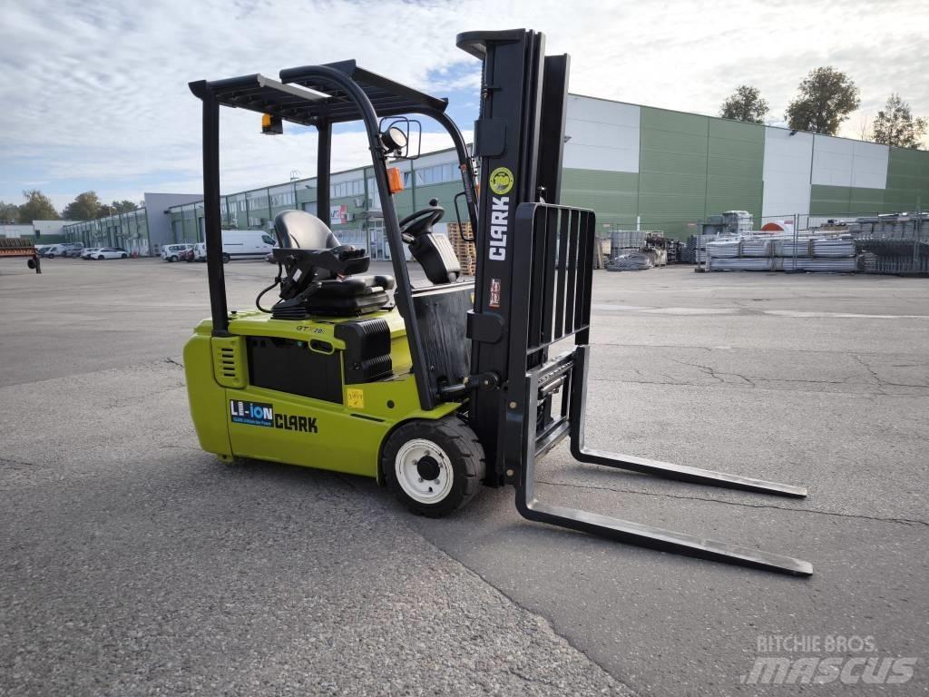 Clark GTX20s Elektriniai šakiniai krautuvai