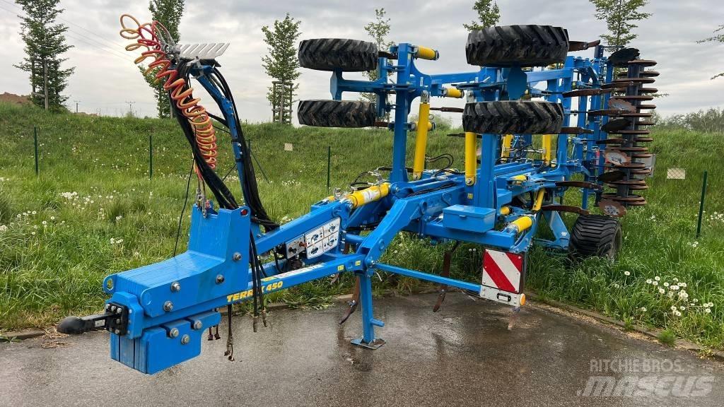 Farmet Terrix 450 PS Peiliniai plūgai