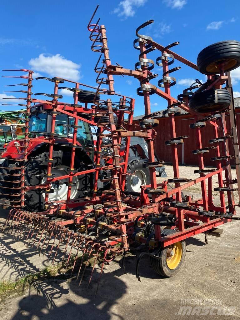 Väderstad NZ 740 Varomosios akėčios ir žemės frezos