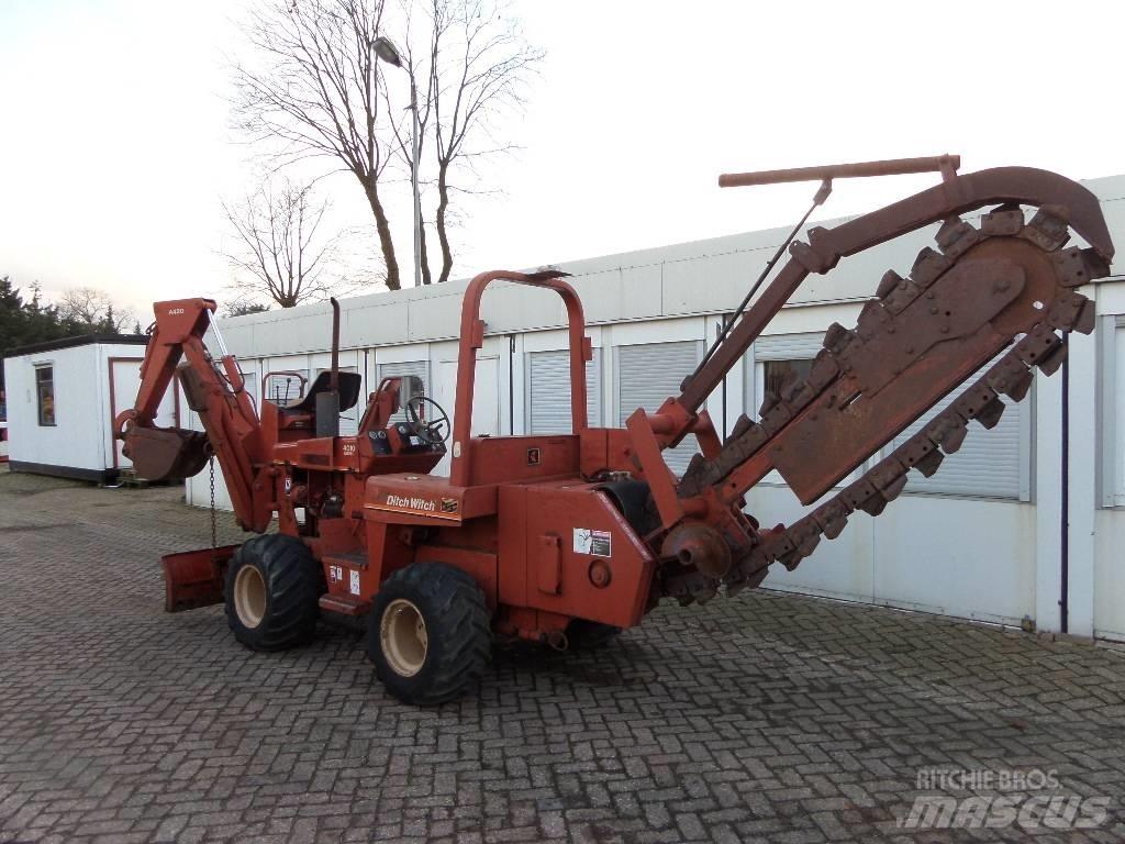 Ditch Witch 4010 DD Tranšėjų ekskavatoriai