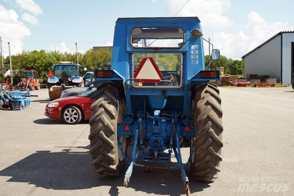 Ford 4000 - Traktor Traktoriai
