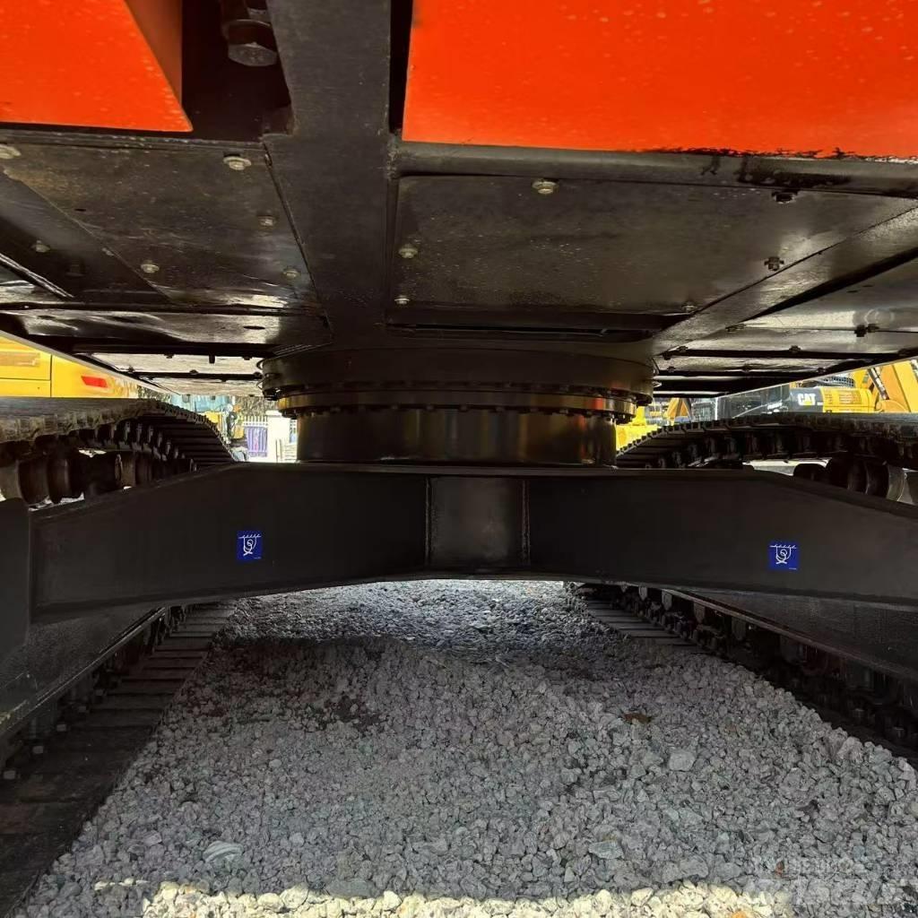 Doosan 225LC-9c Vikšriniai ekskavatoriai