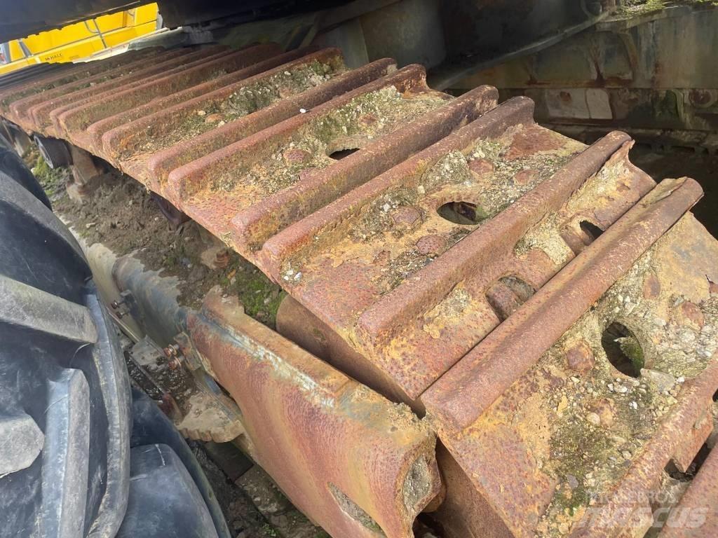 Komatsu PC700LC-11 Vikšriniai ekskavatoriai