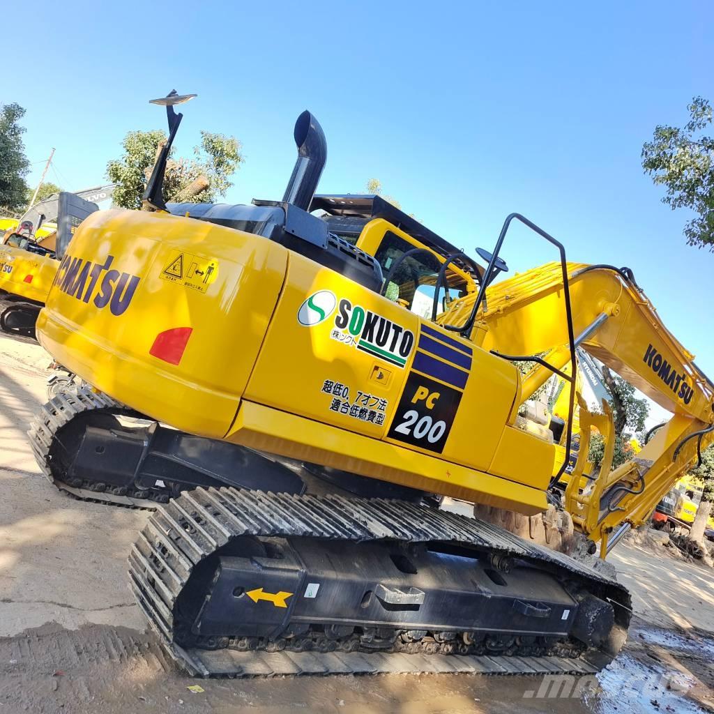 Komatsu PC 200-8 Vikšriniai ekskavatoriai