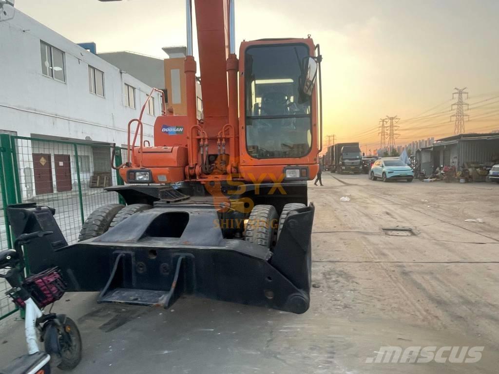 Doosan DH210W-7 Ratiniai ekskavatoriai