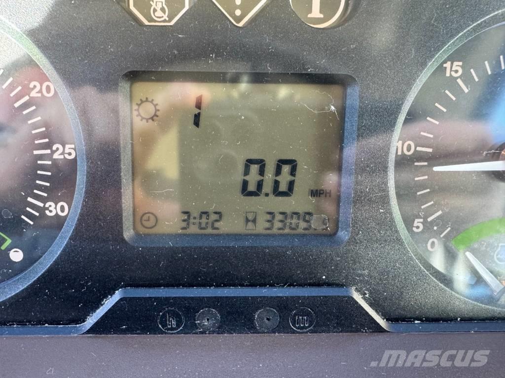 John Deere 6120 Traktoriai