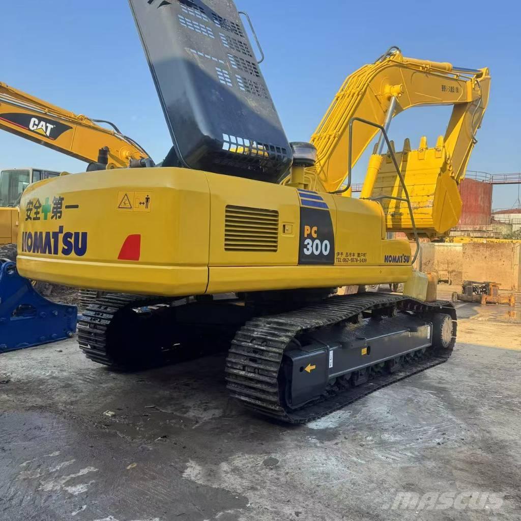 Komatsu PC 300 Vikšriniai ekskavatoriai