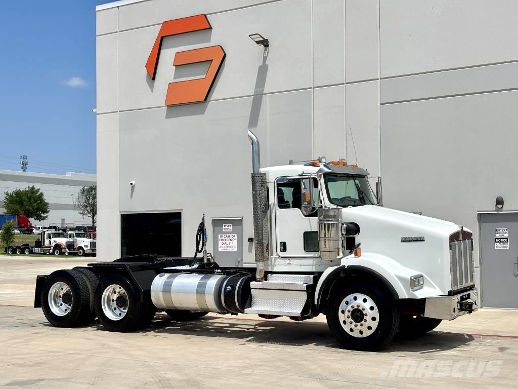 Kenworth T 800 Naudoti vilkikai