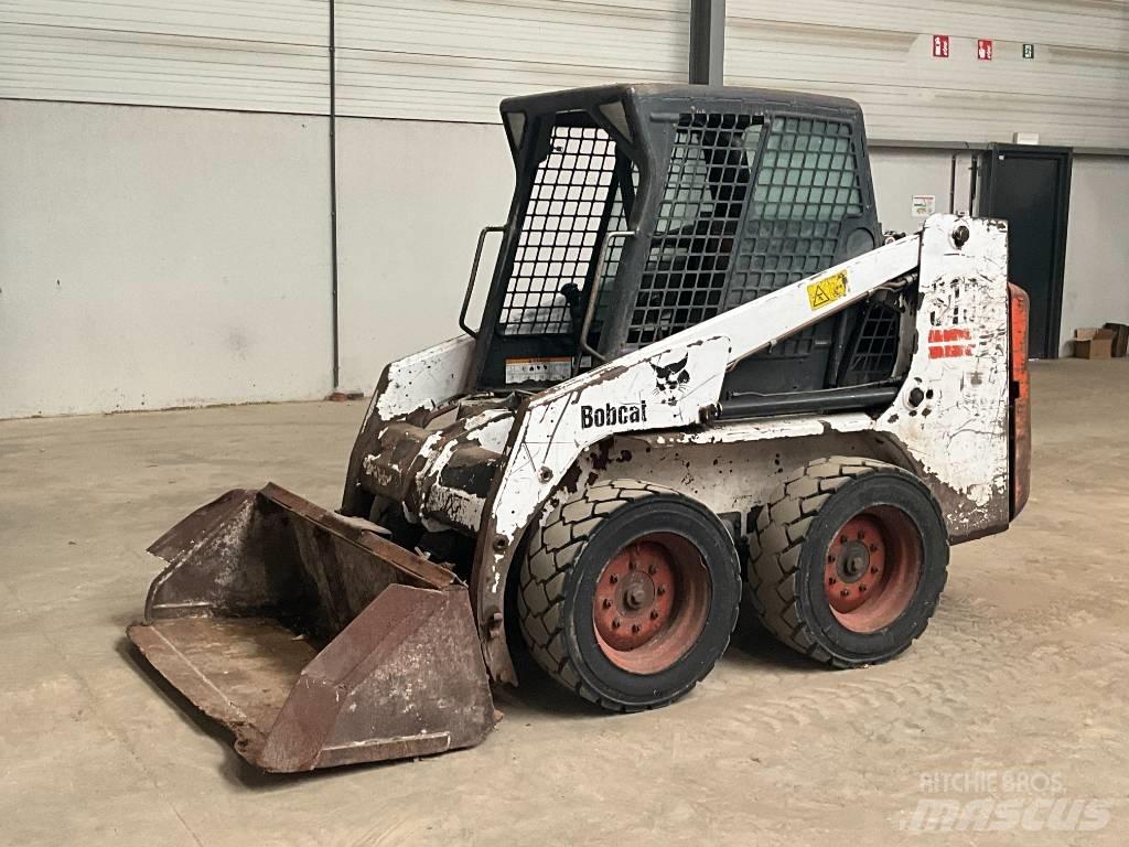 Bobcat S 130 Krautuvai su šoniniu pasukimu