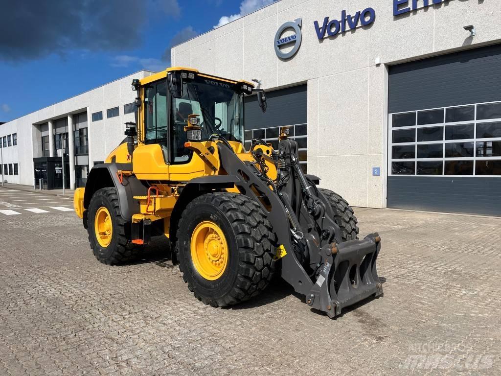 Volvo L70H Naudoti ratiniai krautuvai