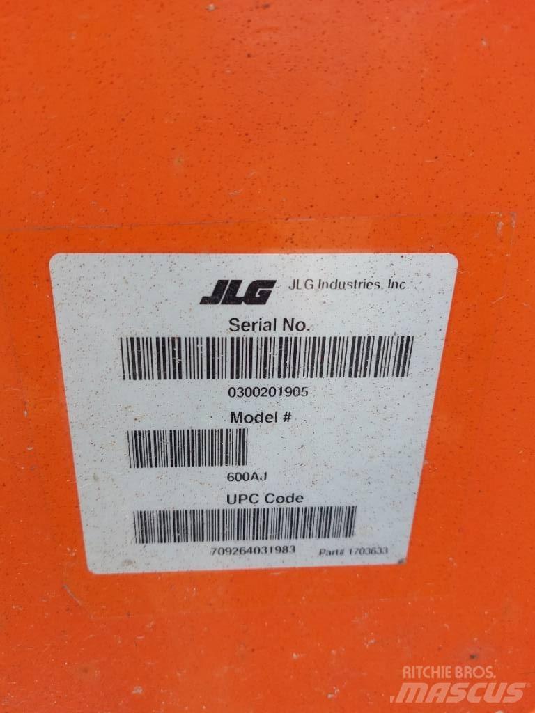 JLG 600AJ Alkūniniai keltuvai