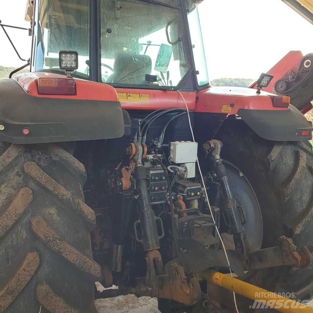 Massey Ferguson 8260 Traktoriai