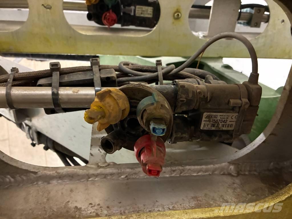 Fendt Rogator 366 Prikabinami purkštuvai