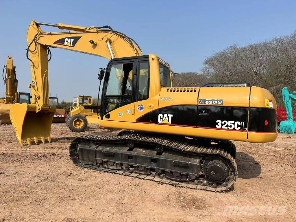 CAT 325 CL Vikšriniai ekskavatoriai