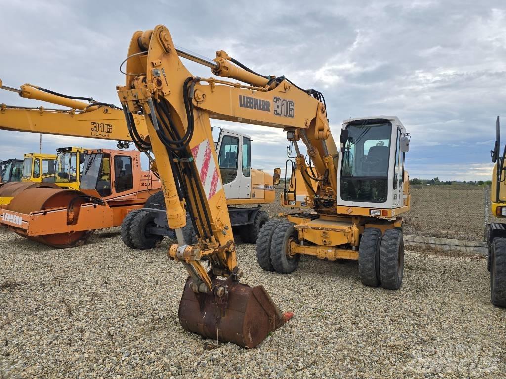 Liebherr A 316 Ratiniai ekskavatoriai