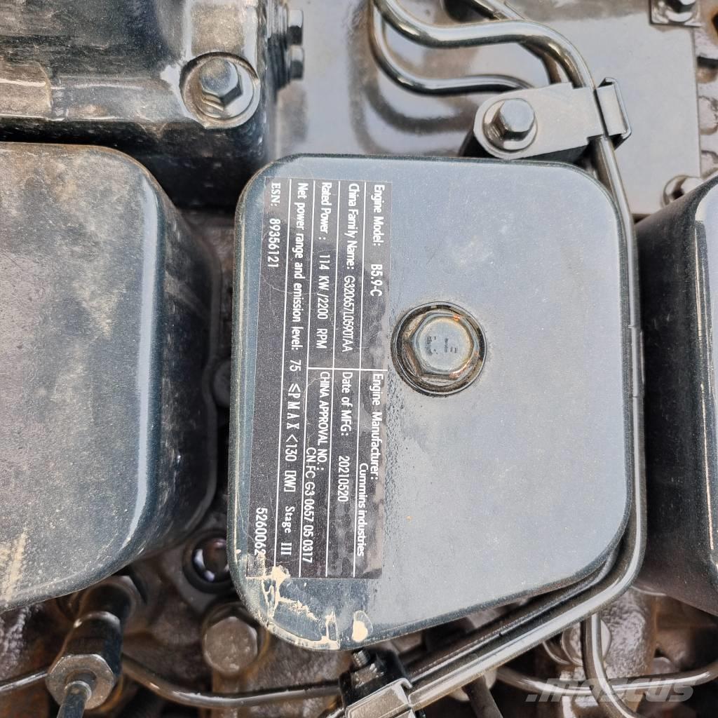 Hyundai 220LC Vikšriniai ekskavatoriai