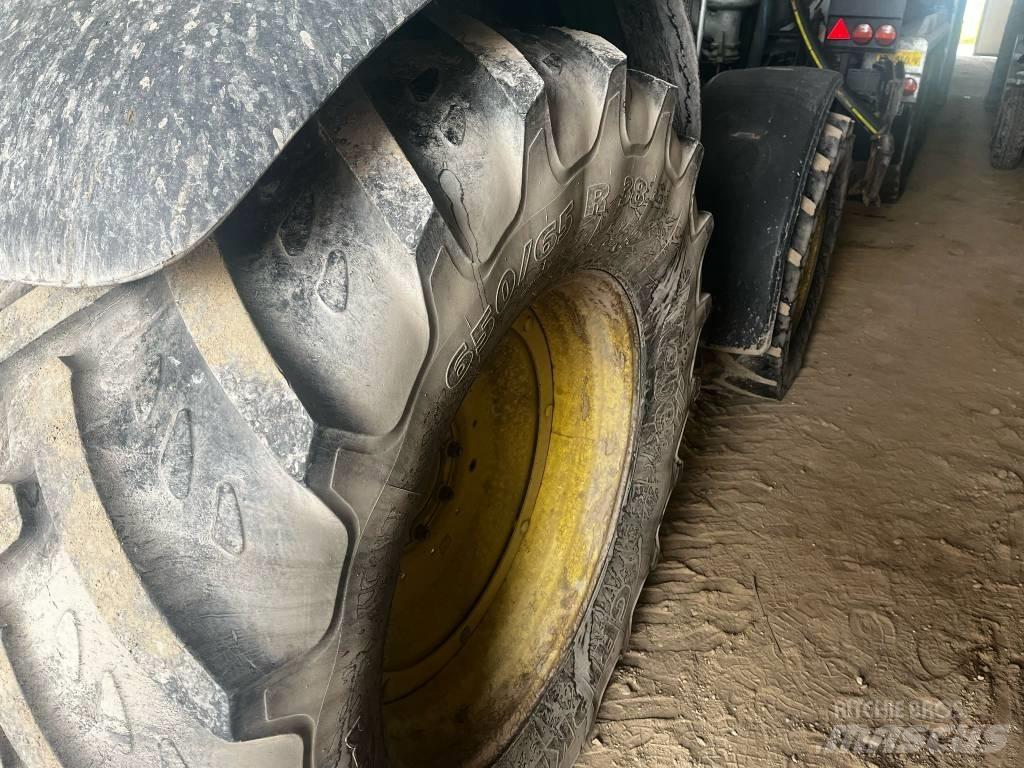 John Deere 6820 Traktoriai