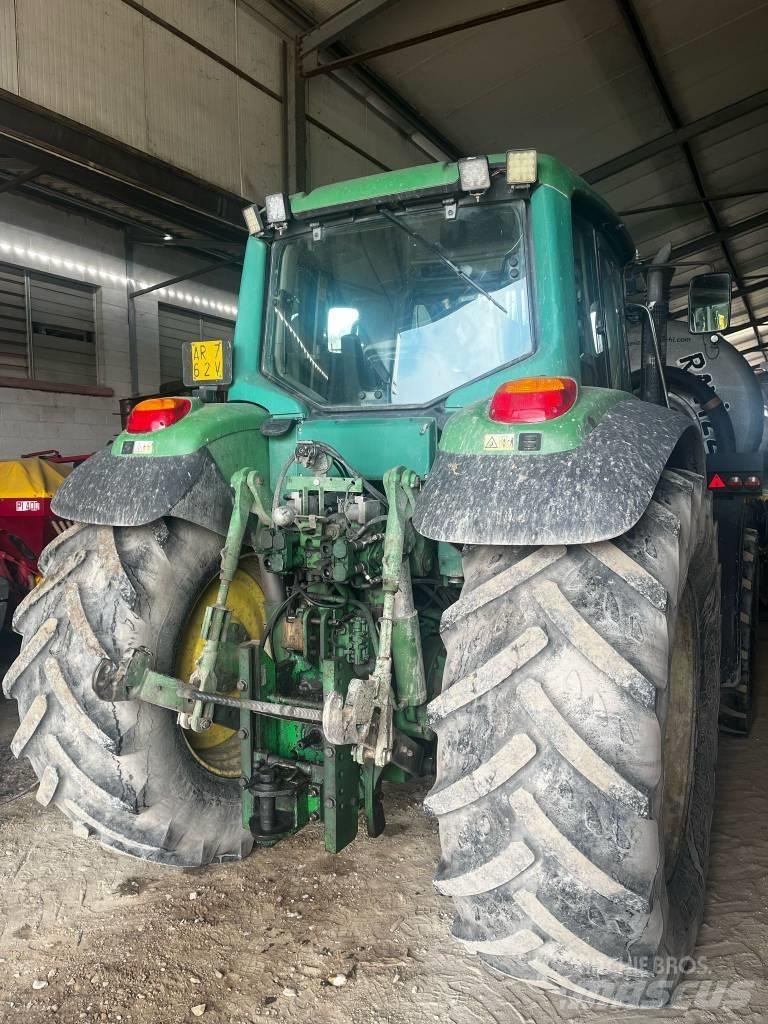 John Deere 6820 Traktoriai
