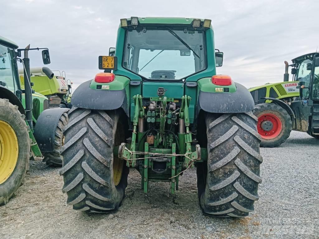 John Deere 6820 Traktoriai