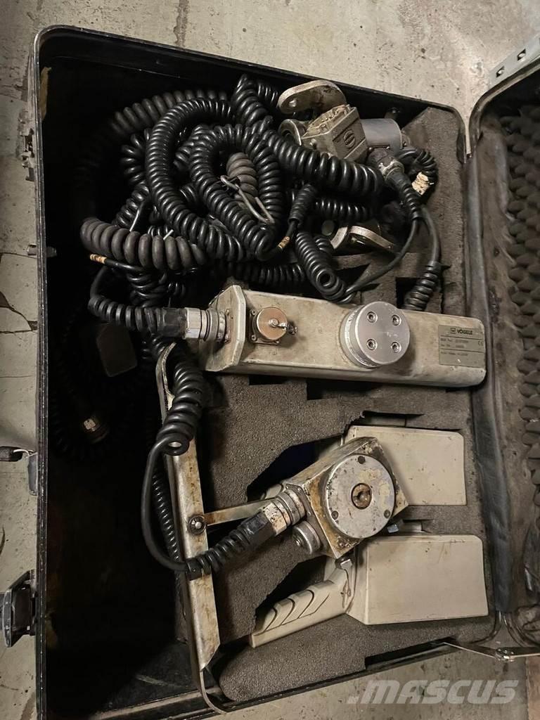 Vögele Super 800 Asfalto klotuvai