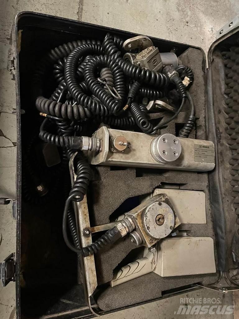 Vögele Super 800 Asfalto klotuvai