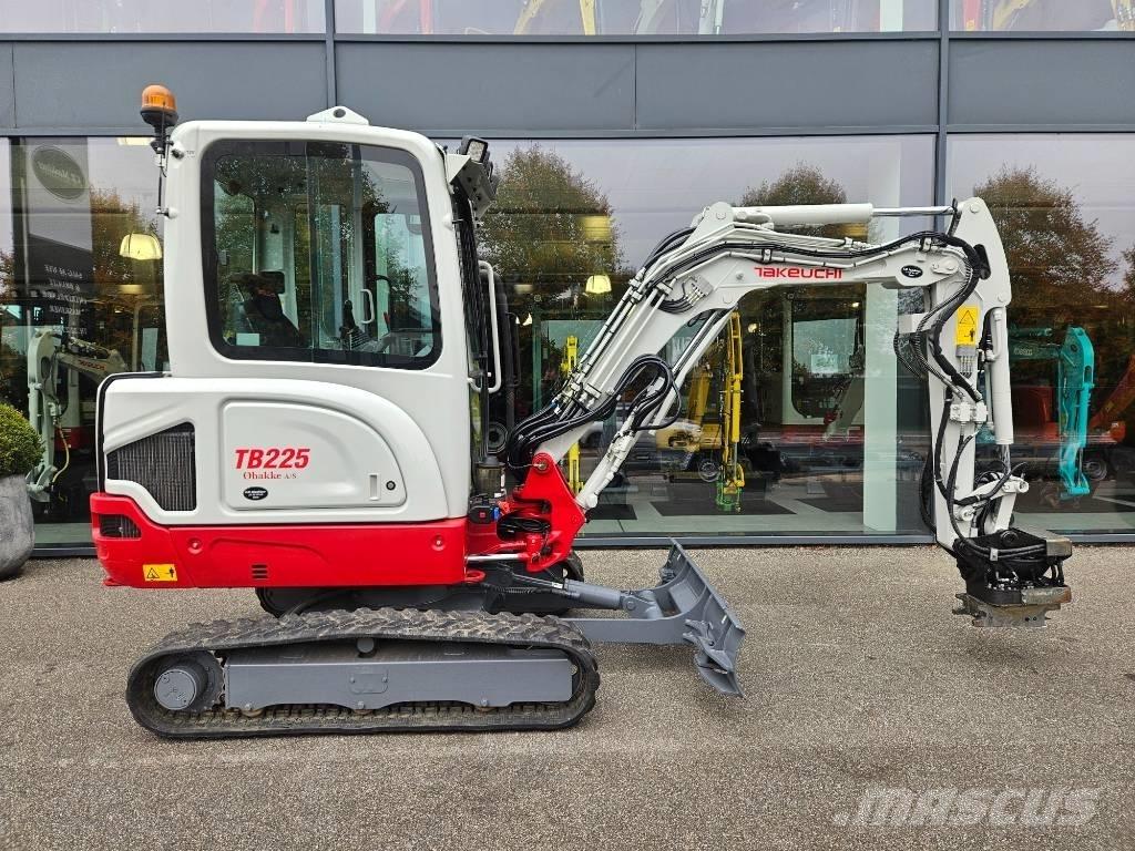 Takeuchi TB 225 Mini ekskavatoriai < 7 t