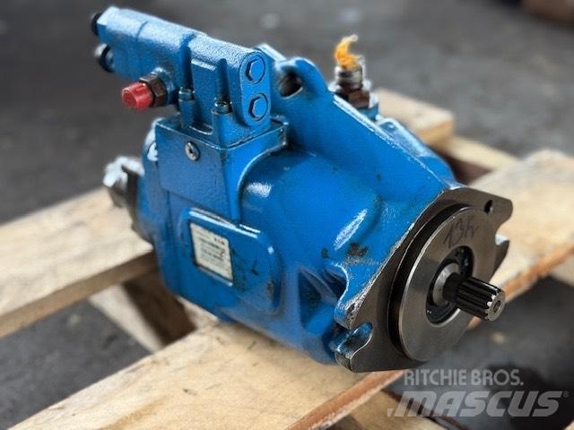 Eaton HYDRAULIC PUMP Hidraulikos įrenginiai
