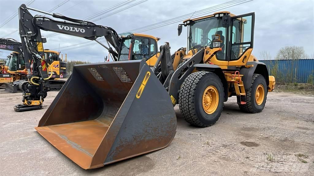 Volvo L 70 H Naudoti ratiniai krautuvai