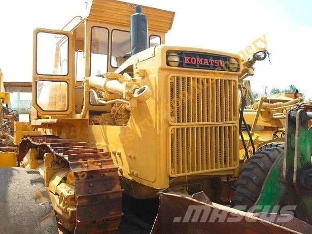 Komatsu D 155 A-1 Vikšriniai buldozeriai