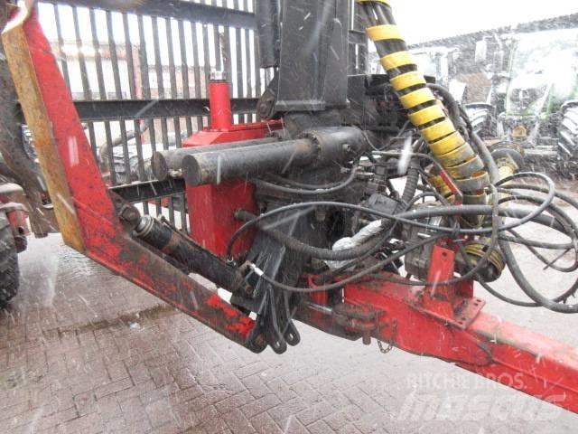 Farmi VARIO 121 Naudoti miškovežiai (Forvarderiai)