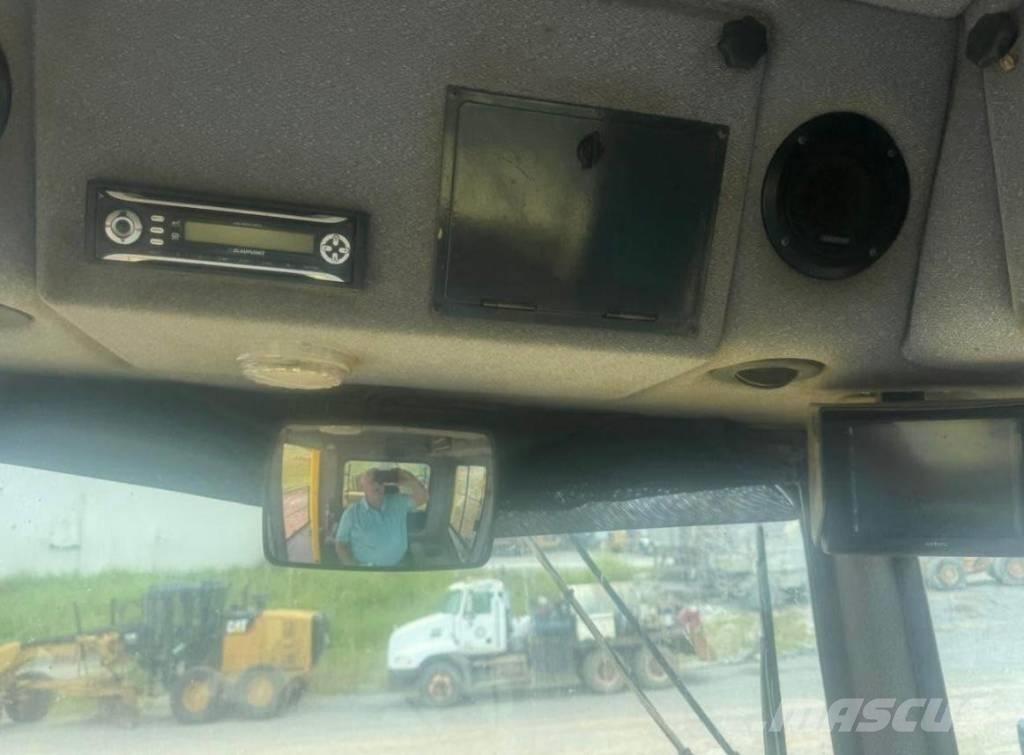 Bomag BC 1172  RB3 Gruntiniai volai
