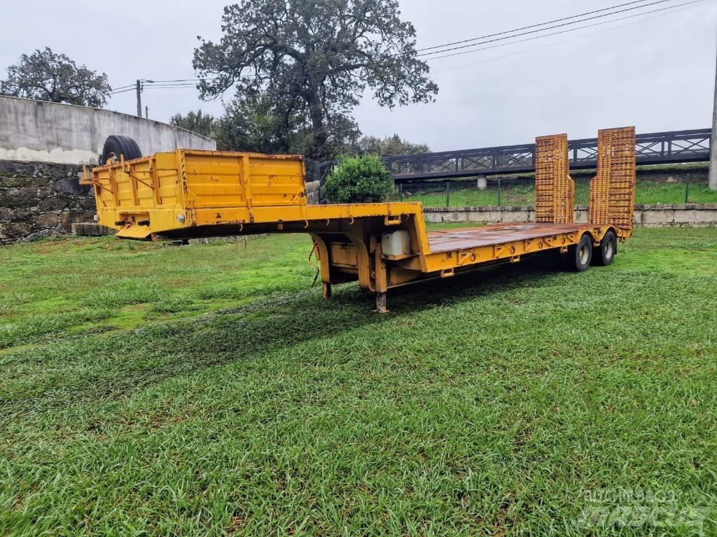 Fruehauf 1 Autovežių puspriekabės