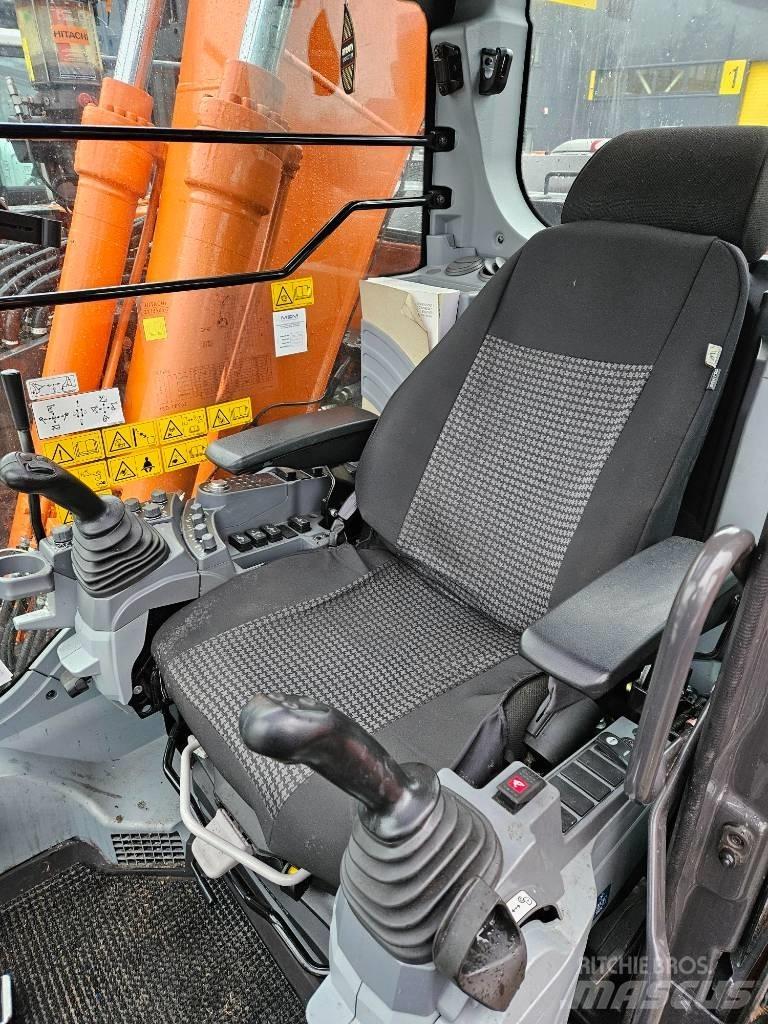 Hitachi ZX 135 US-7 Vikšriniai ekskavatoriai
