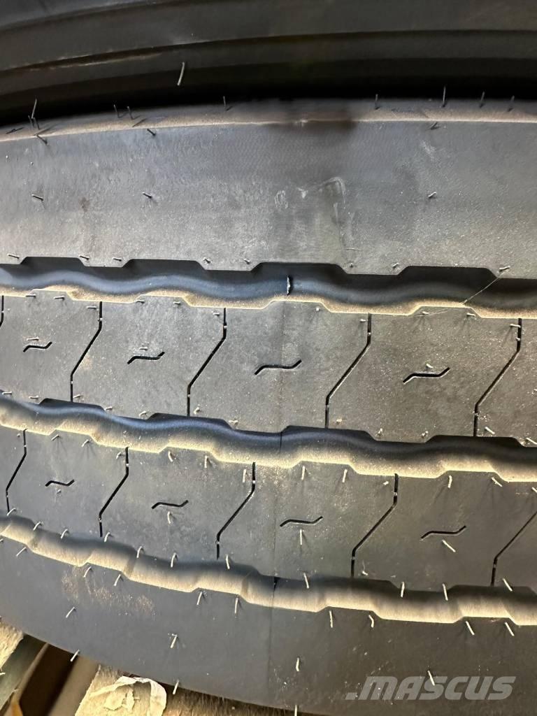 Goodyear 245/70R17 Padangos, ratai ir ratlankiai