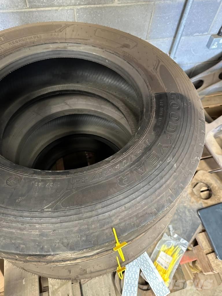 Goodyear 245/70R17 Padangos, ratai ir ratlankiai