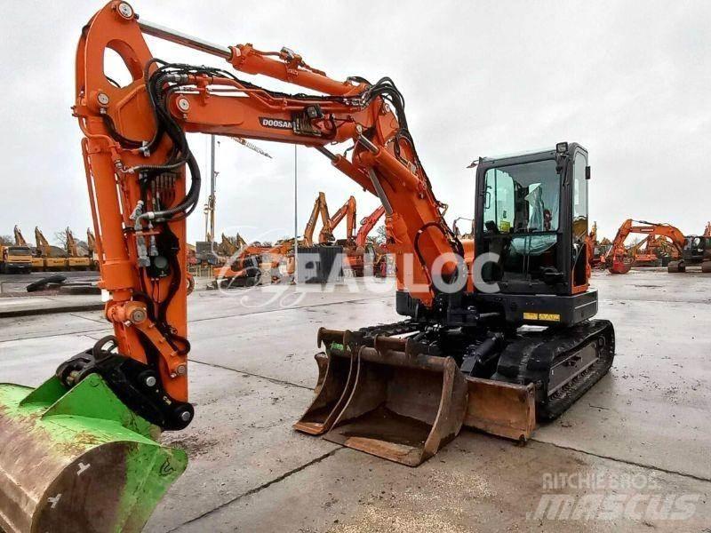 Doosan DX85R Vikšriniai ekskavatoriai