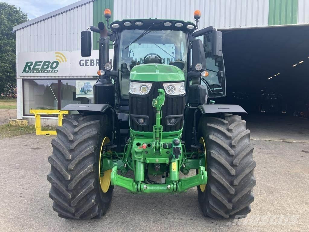 John Deere 6250R Traktoriai