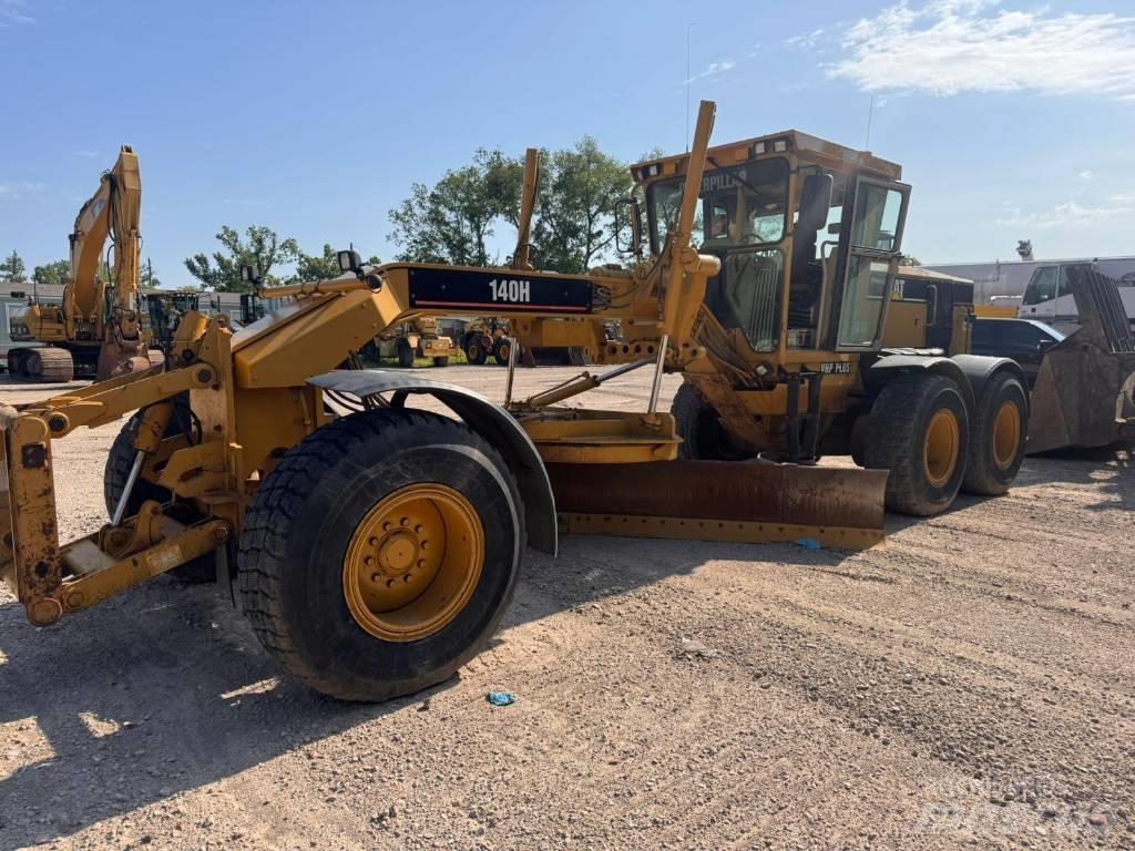 CAT 140 H Greideriai