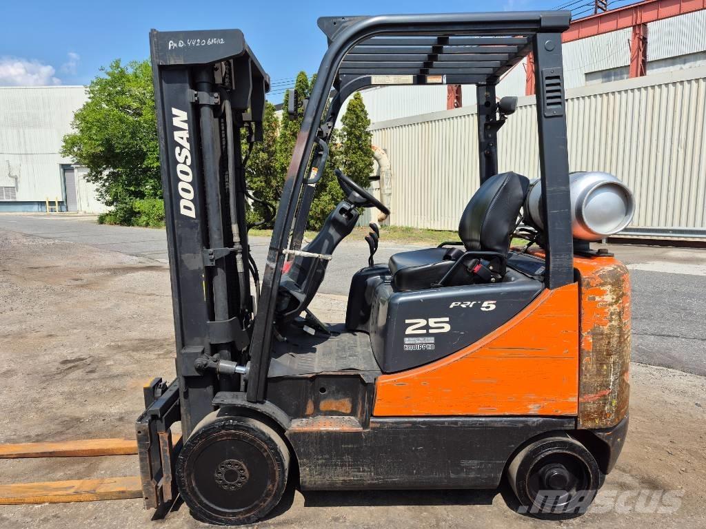 Doosan GC 25 E Šakiniai krautuvai - Kita