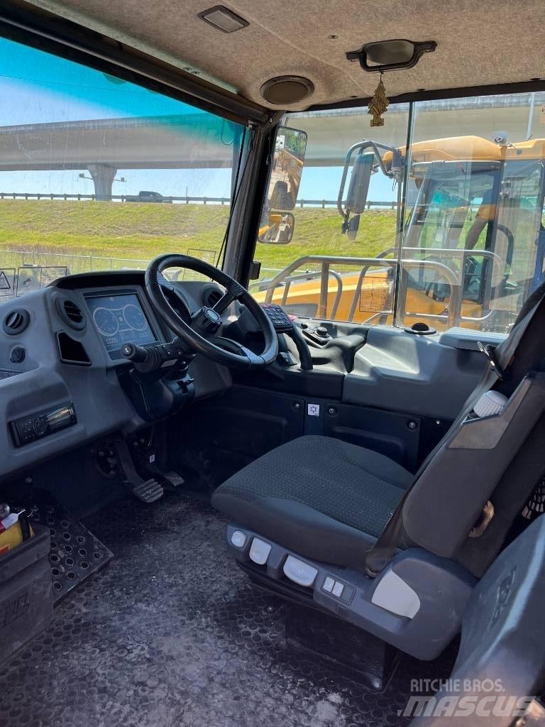 Bell B30E Karjeriniai savivarčiai