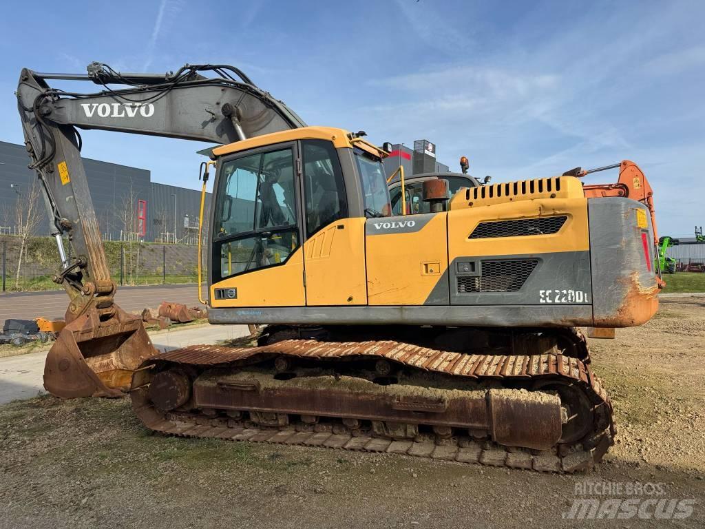 Volvo EC220DL Vikšriniai ekskavatoriai