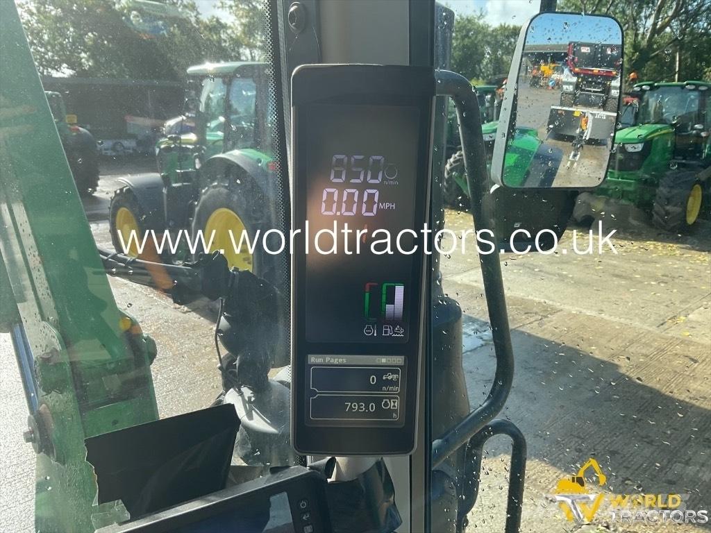 John Deere 6100 M Traktoriai