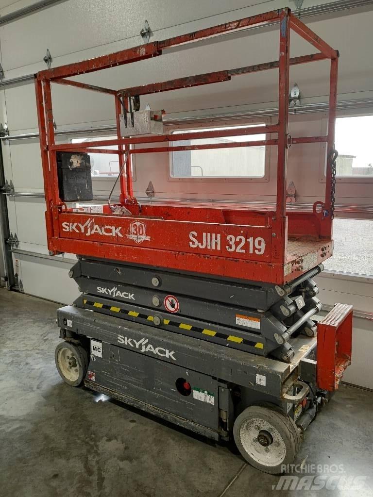 SkyJack SJ III 3219 Žirkliniai keltuvai