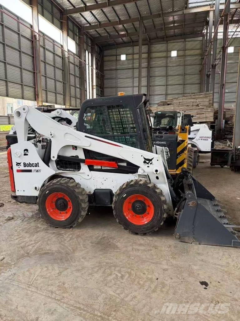 Bobcat S 770 Krautuvai su šoniniu pasukimu