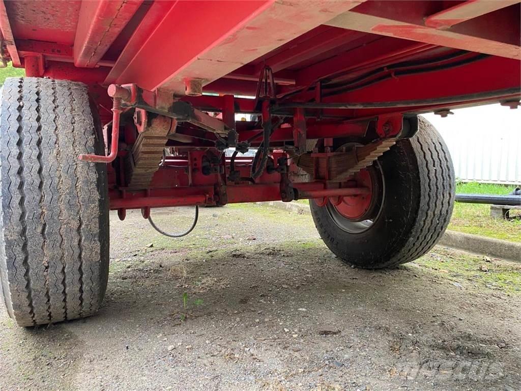 Agromet T-149 Savivartės priekabos