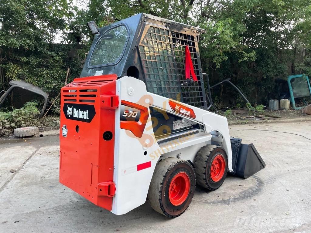 Bobcat S70 Krautuvai su šoniniu pasukimu