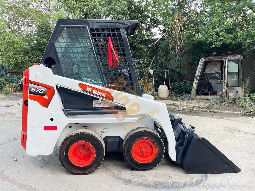 Bobcat S70 Krautuvai su šoniniu pasukimu