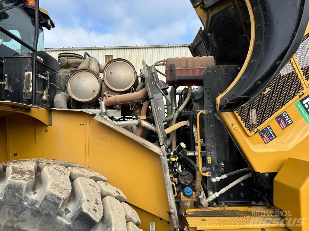 CAT 972MXE Naudoti ratiniai krautuvai