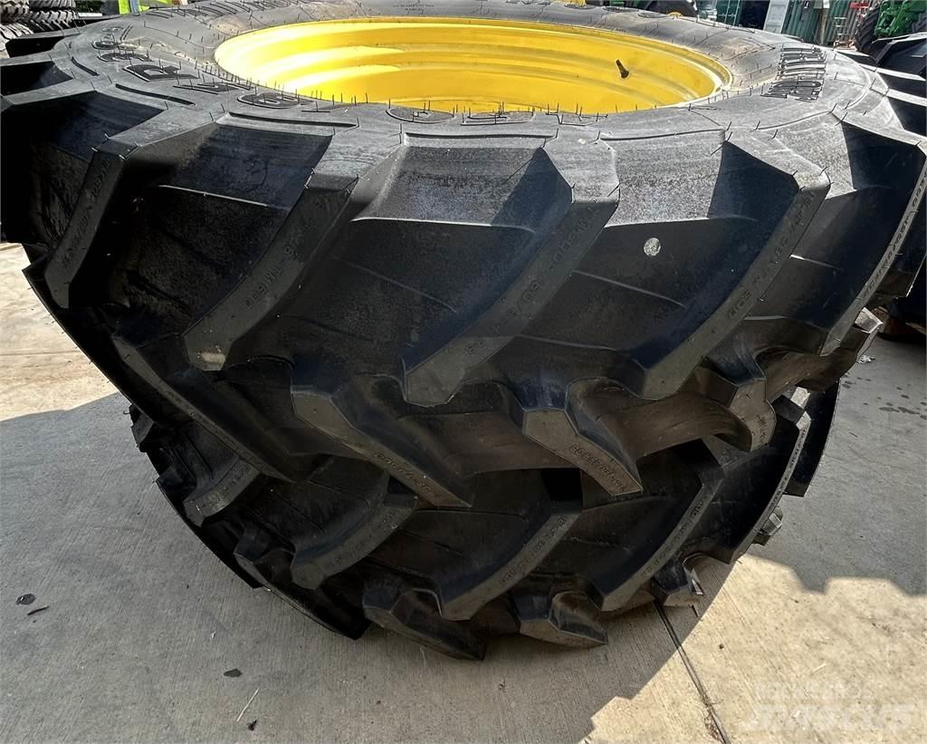  420/85R24 Padangos, ratai ir ratlankiai
